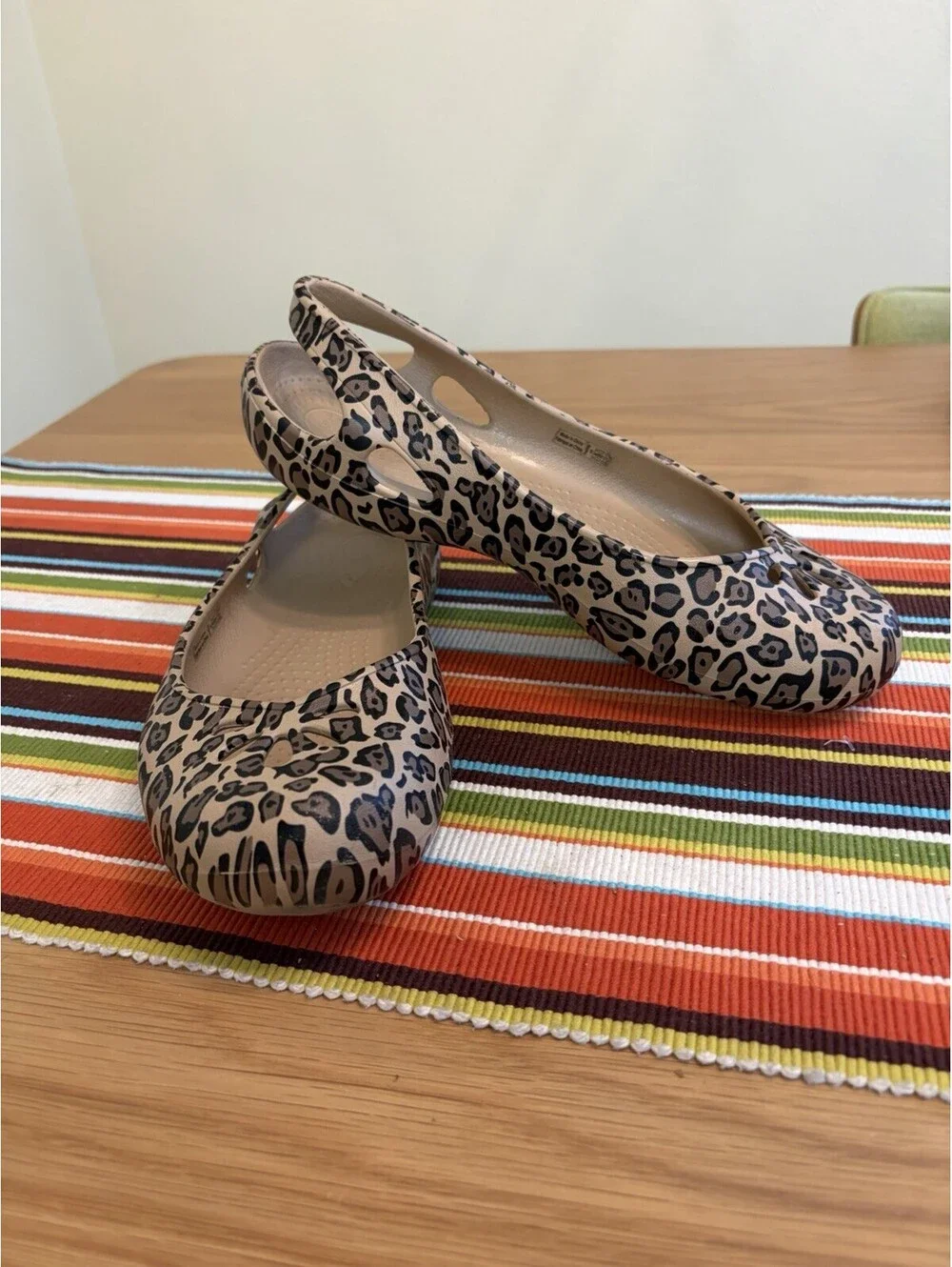 Crocs Kadee Ballet Flats Womens 9 Tan Leopard Cheetah Animal Print Slip On